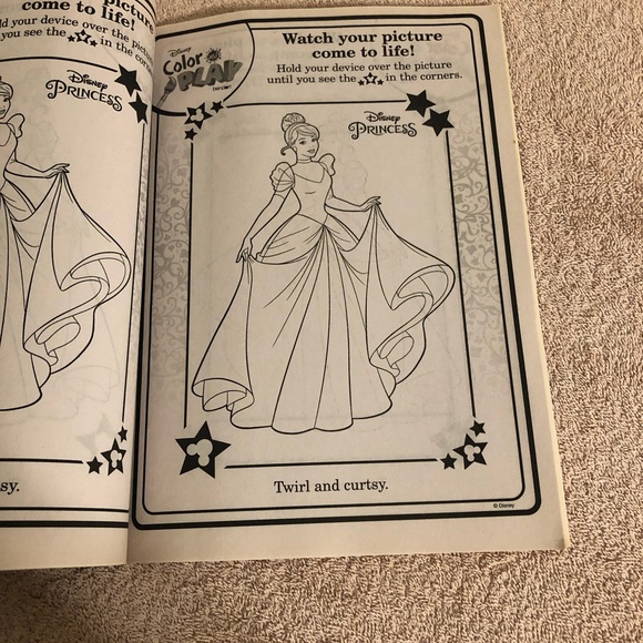 2017 Disney Princesses Color & Play Coloring Book Uncolored - Picture 6 of 12